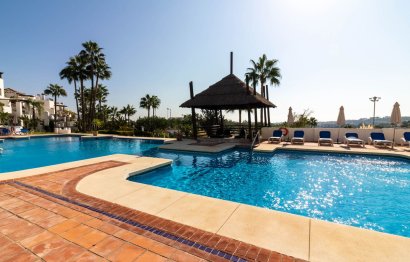 Resale - Apartment - Ground Floor Apartment - Marbella - Nueva Andalucia