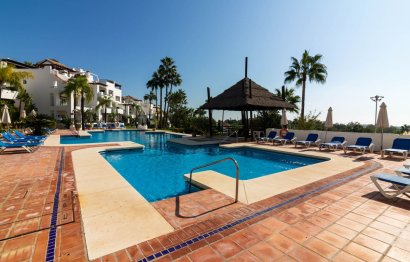 Resale - Apartment - Ground Floor Apartment - Marbella - Nueva Andalucia