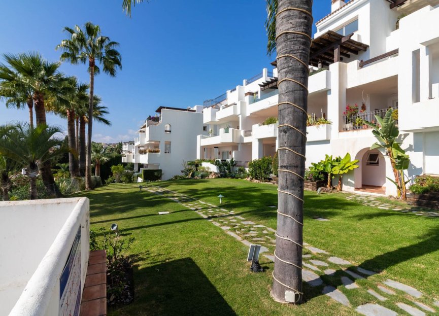 Resale - Apartment - Ground Floor Apartment - Marbella - Nueva Andalucia