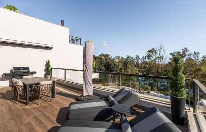 Resale - Apartment - Middle Floor Apartment - Marbella - Nueva Andalucia