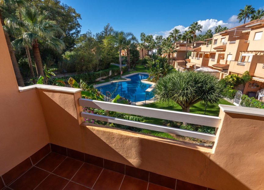 Resale - Apartment - Middle Floor Apartment - Marbella - Cabopino