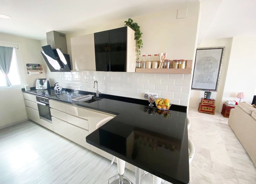 Resale - Apartment - Penthouse - Benalmádena - Benalmadena Costa