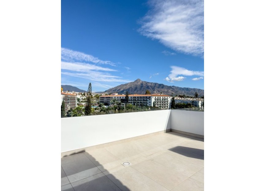 Resale - Apartment - Penthouse - Marbella - Puerto Banús