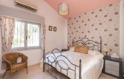 Resale - House - Marbesa