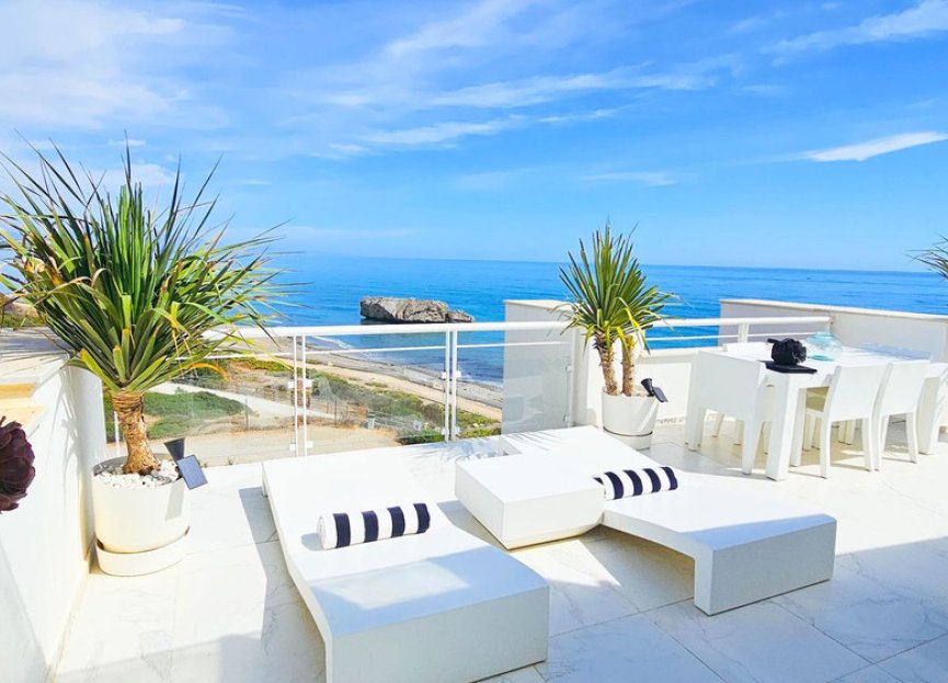 Resale - Apartment - Casares Playa - Casares