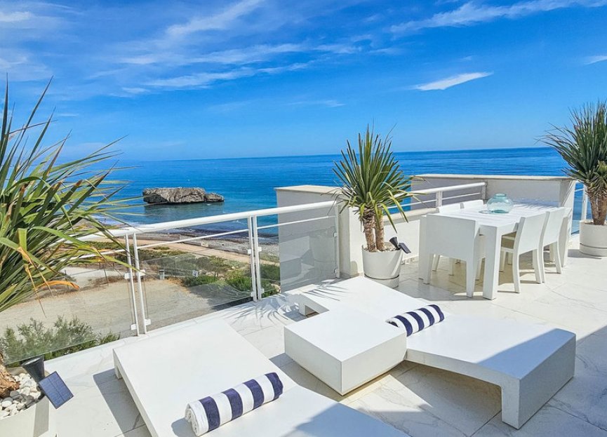 Resale - Apartment - Casares Playa - Casares