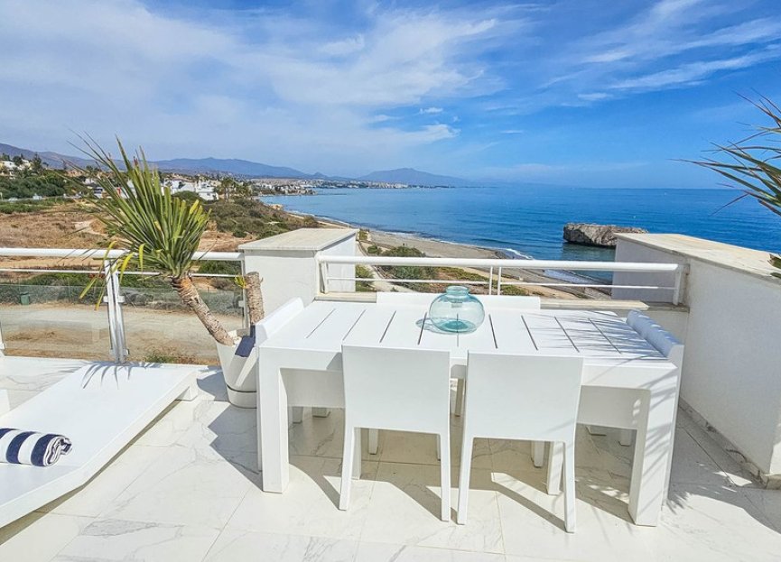 Resale - Apartment - Casares Playa - Casares