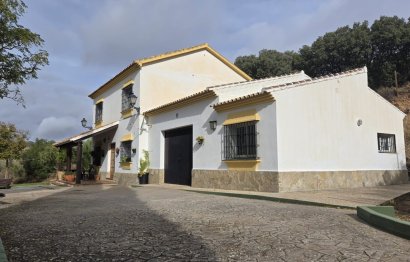 Resale - House - Antequera