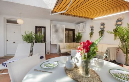 Resale - Apartment - Ground Floor Apartment - Marbella - Nueva Andalucia