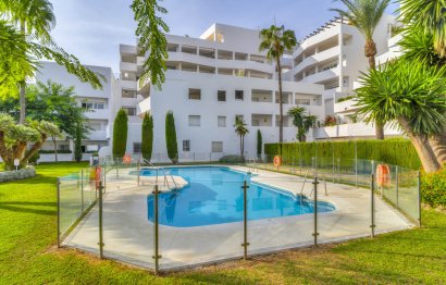 Resale - Apartment - Middle Floor Apartment - Marbella - Nueva Andalucia