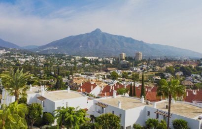 Resale - Apartment - Middle Floor Apartment - Marbella - Nueva Andalucia