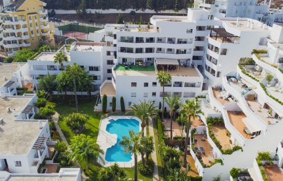 Resale - Apartment - Middle Floor Apartment - Marbella - Nueva Andalucia