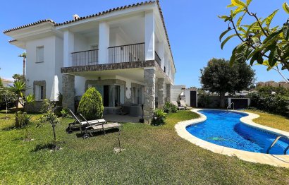 Resale - House - Semi-Detached House - Marbella - La Mairena