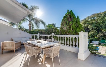 Resale - Apartment - Ground Floor Apartment - Marbella - Nueva Andalucia