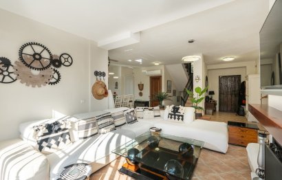 Resale - House - Detached Villa - Marbella - Marbesa