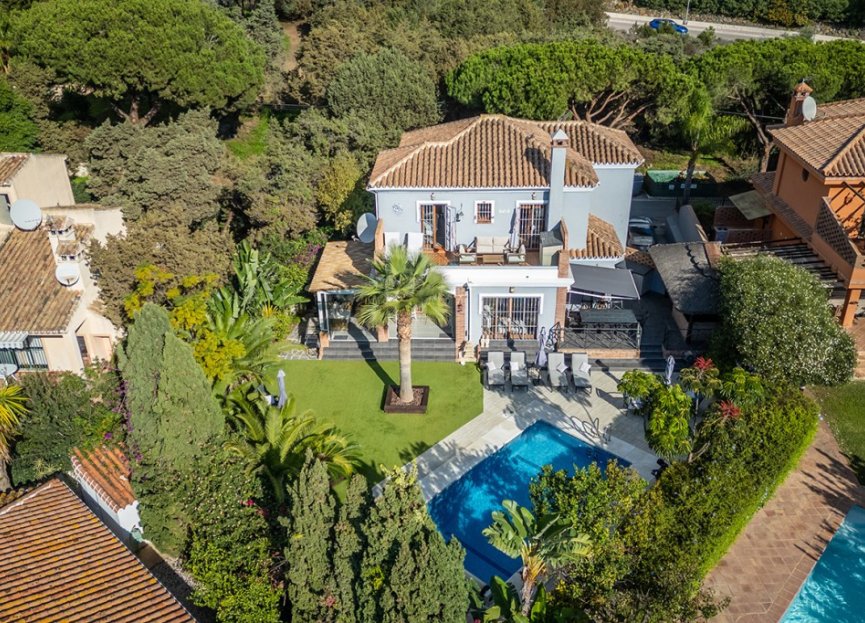 Resale - House - Detached Villa - Marbella - Marbesa