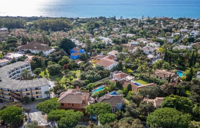 Resale - House - Detached Villa - Marbella - Marbesa