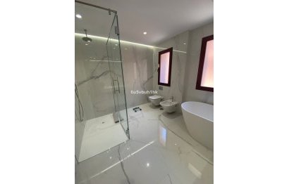 Resale - House - Semi-Detached House - Marbella - Puerto Banús