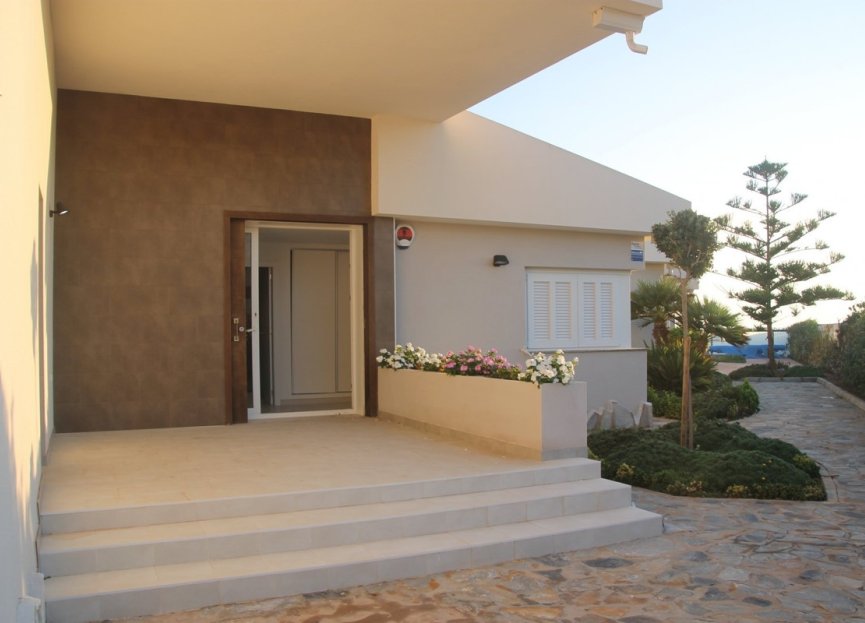 Resale - House - Detached Villa - San Javier - La Manga Del Mar Menor