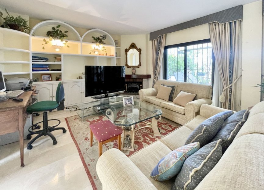 Resale - Apartment - Marbella