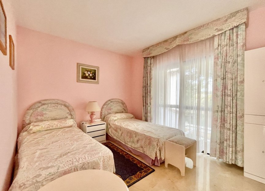 Resale - Apartment - Marbella