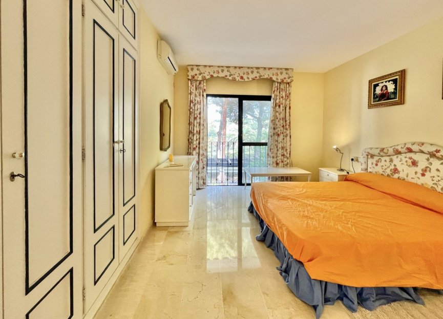 Resale - Apartment - Marbella