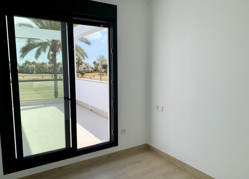 Obra nueva - Casa - Roda Golf