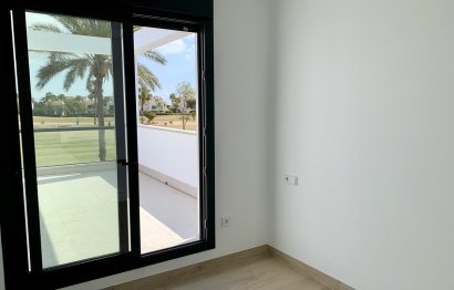 Obra nueva - Casa - Roda Golf