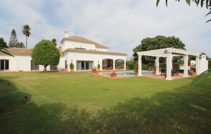 Resale - House - Detached Villa - Sotogrande