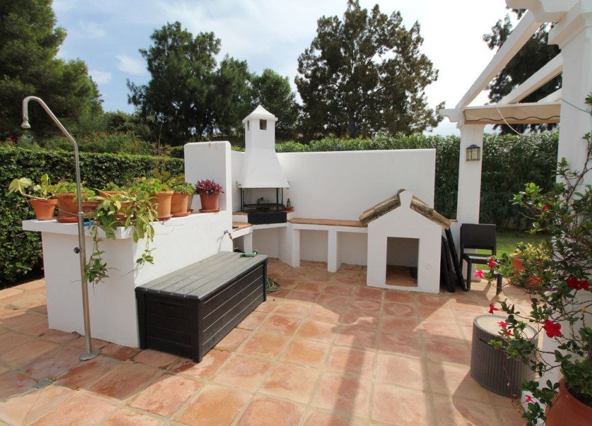 Resale - House - Detached Villa - Sotogrande