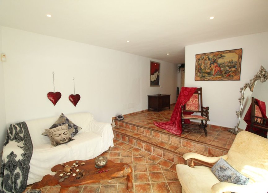 Resale - House - Detached Villa - Sotogrande