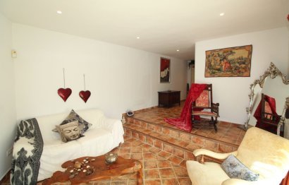 Resale - House - Detached Villa - Sotogrande