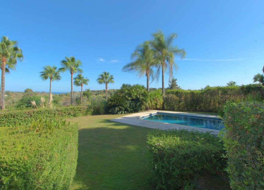 Resale - House - Detached Villa - Sotogrande