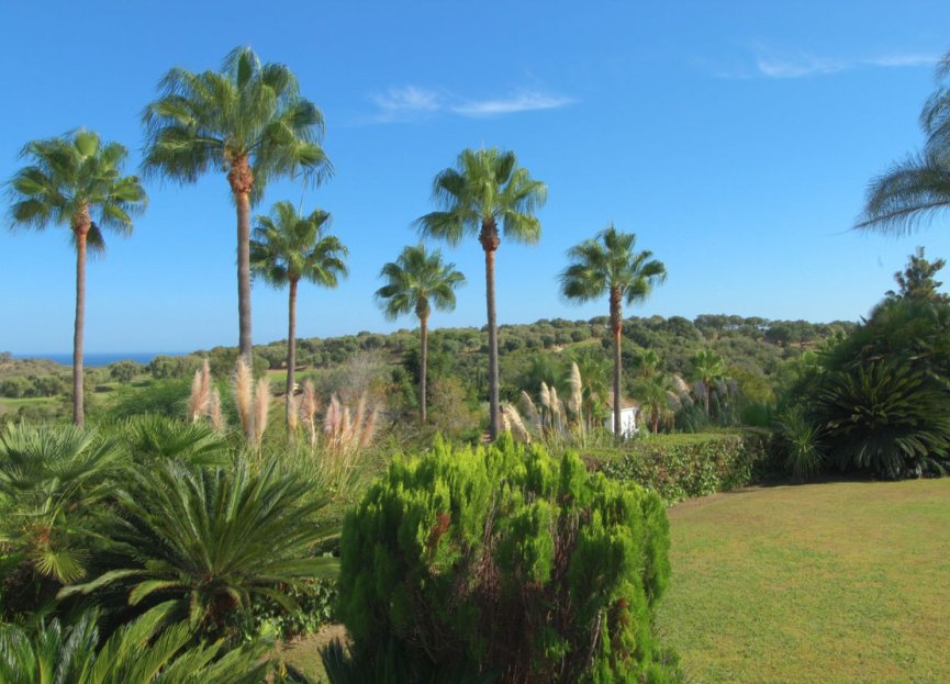 Resale - House - Detached Villa - Sotogrande