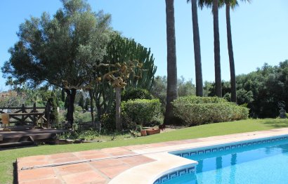 Resale - House - Detached Villa - Sotogrande