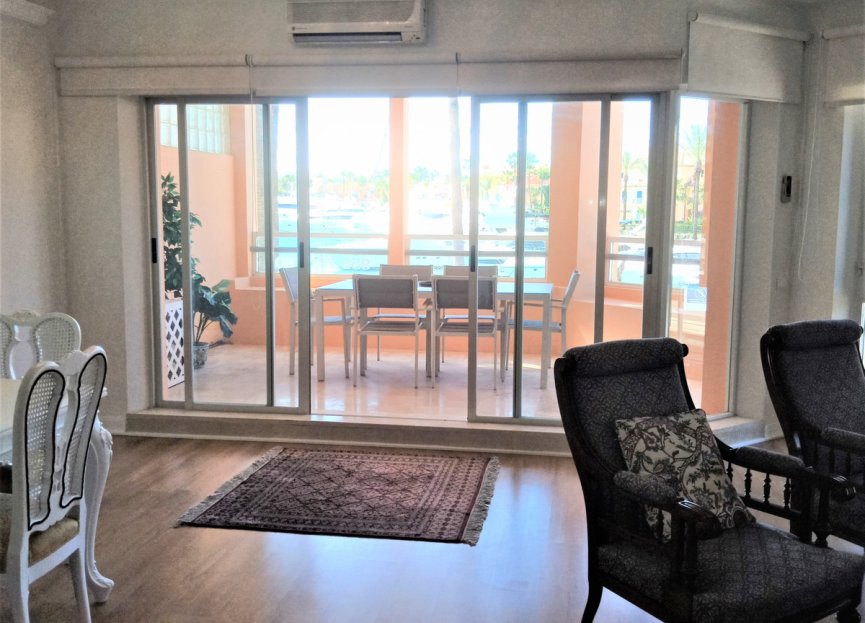 Resale - Apartment - Middle Floor Apartment - Sotogrande Marina