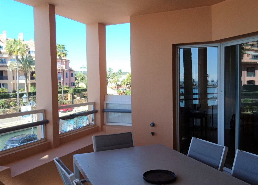 Resale - Apartment - Middle Floor Apartment - Sotogrande Marina