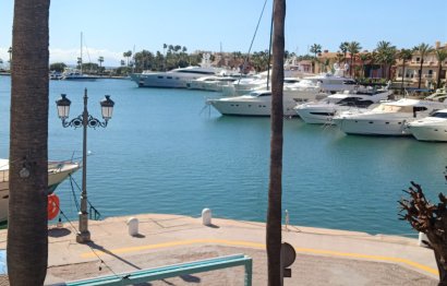 Resale - Apartment - Middle Floor Apartment - Sotogrande Marina