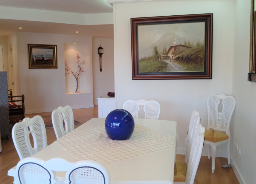 Resale - Apartment - Middle Floor Apartment - Sotogrande Marina