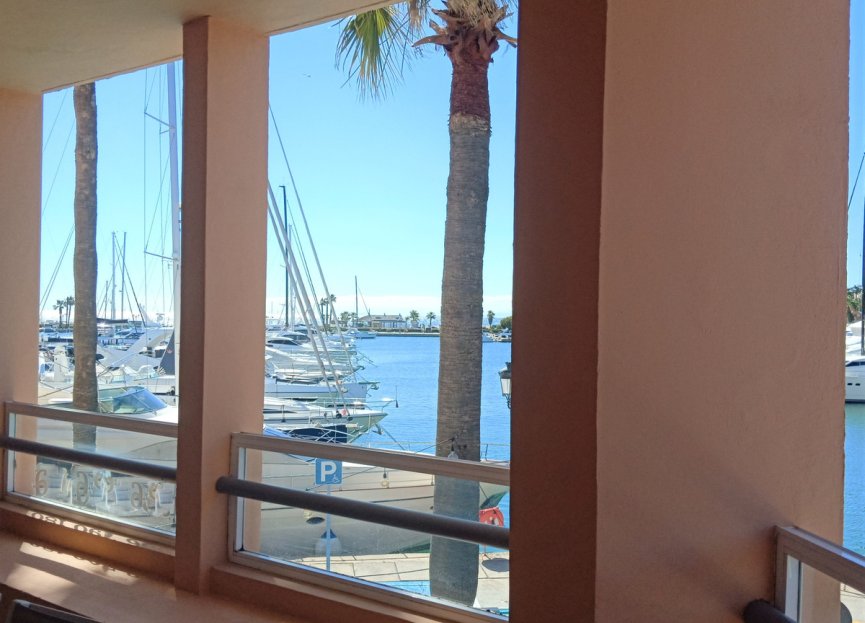 Resale - Apartment - Middle Floor Apartment - Sotogrande Marina