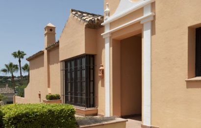 Resale - House - Semi-Detached House - Sotogrande