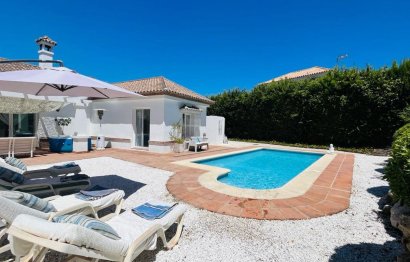 Resale - House - Detached Villa - Sotogrande