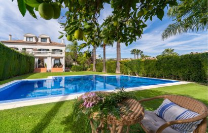 Resale - House - Semi-Detached House - Sotogrande