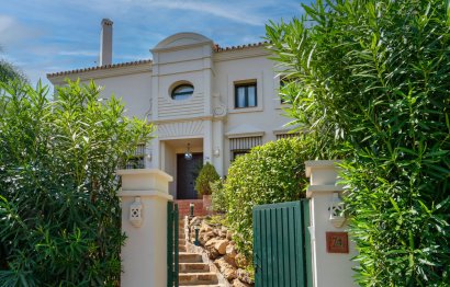 Resale - House - Semi-Detached House - Sotogrande