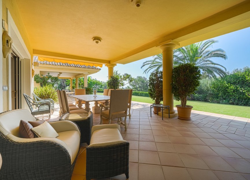 Resale - House - Detached Villa - Sotogrande