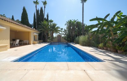 Resale - House - Detached Villa - Sotogrande