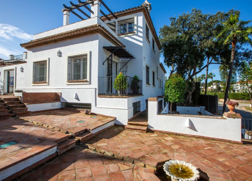 Reventa - House - Detached Villa - Sotogrande