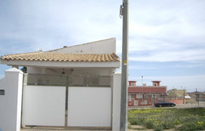 Resale - Villa - El Carmoli - Punta Brava