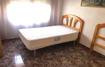 Resale - Villa - Los Alcazares