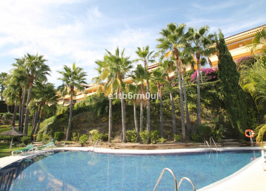 Resale - Apartment - Middle Floor Apartment - Marbella - The Golden Mile